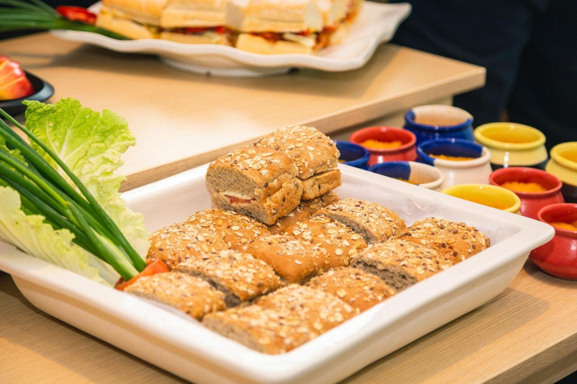 Holiday Inn Express Kolkata New Town By Ihg ภายนอก รูปภาพ